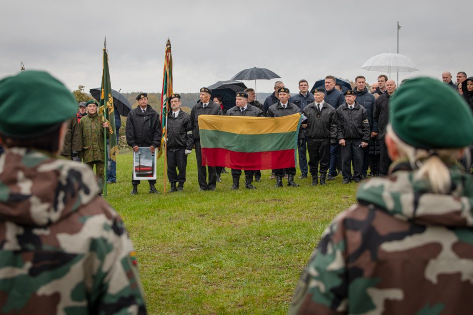 Kryžkalnyje pradėtas statyti memorialas Lietuvos partizanams