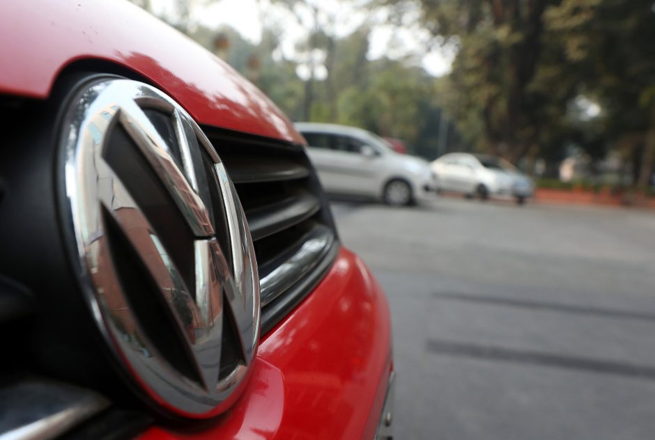 Indija duoda „Volkswagen“ 24 valandas baudai sumokėti