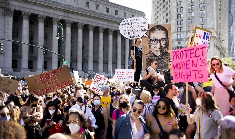 JAV šimtai tūkstančių žmonių protestuoja prieš abortų ribojimus