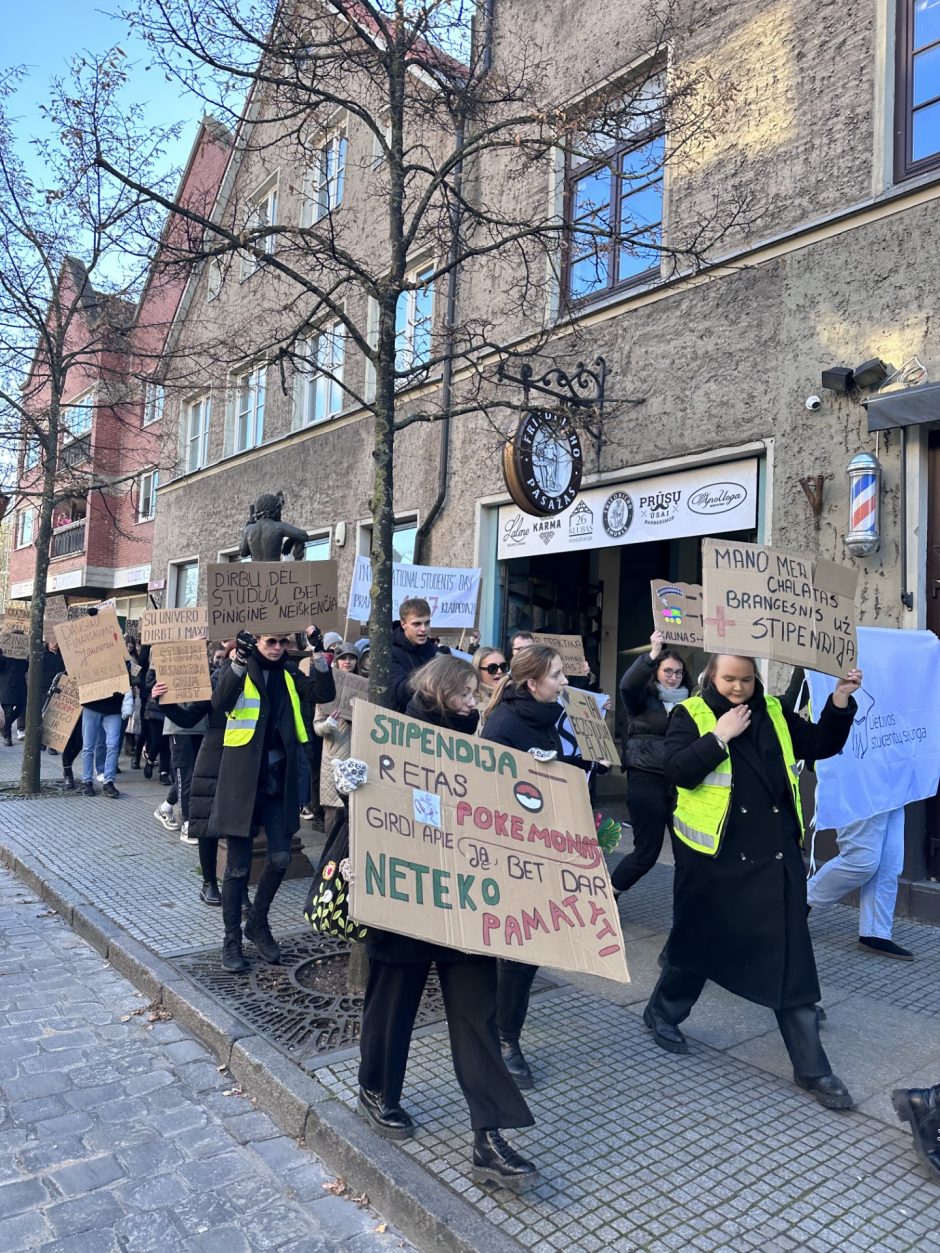 Uostamiesčio gatvėse – studentų eisena