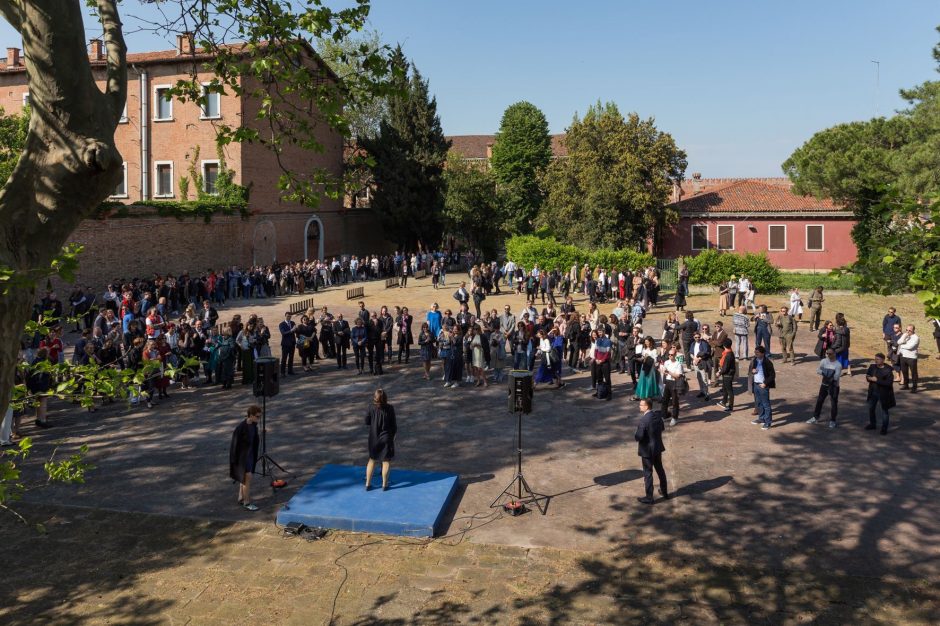 Lietuvos paviljonas įvertintas Venecijos bienalės „Auksiniu liūtu“