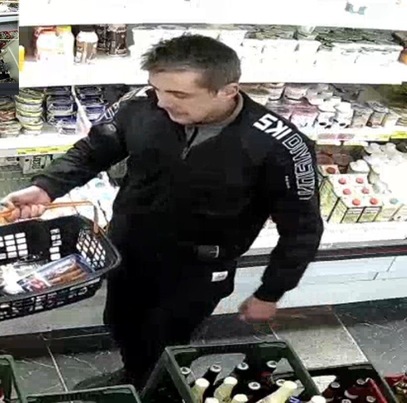 Pareigūnai aiškinasi, kas mėgino pasisavinti prekes (gal žinote šį vyrą)