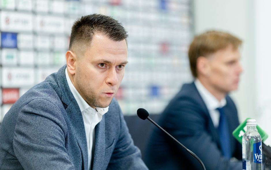 Rinktinės vairą perėmė legendinis futbolininkas