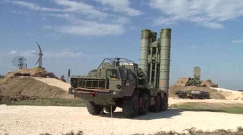 Rusija per karines pratybas Pamaskvėje išbandė oro gynybos raketas
