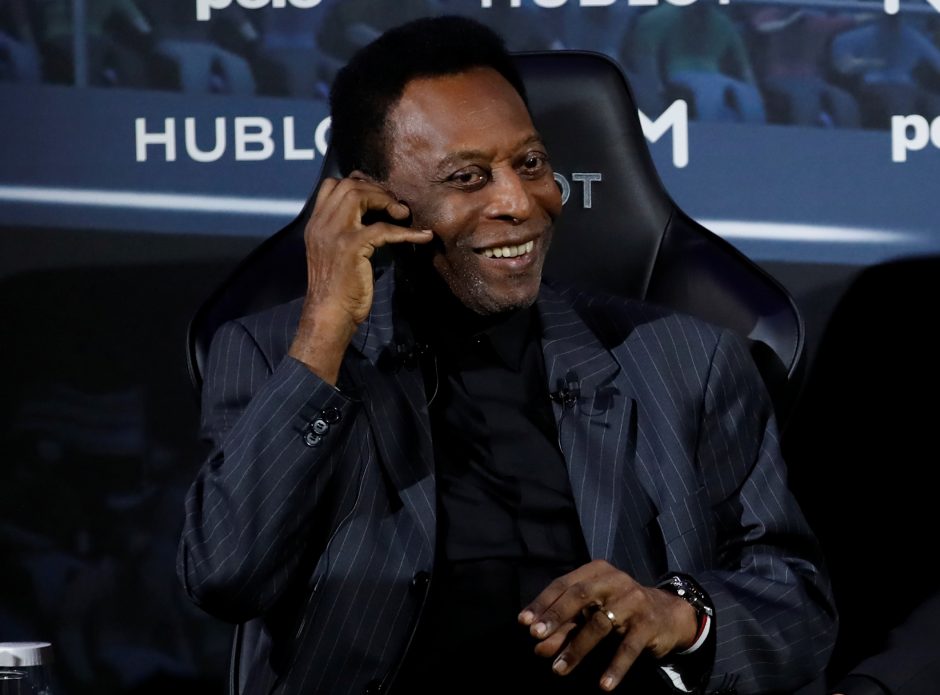 Brazilijos futbolo legenda Pele paguldytas į Paryžiaus ligoninę