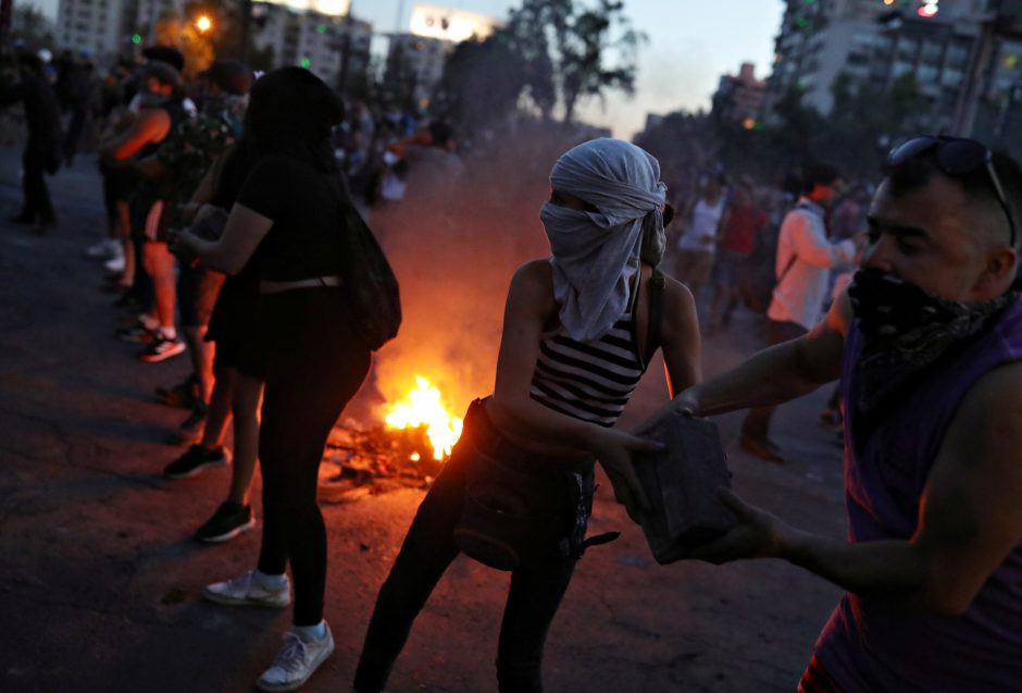 Žuvusių per Čilės protestus skaičius išaugo iki 29