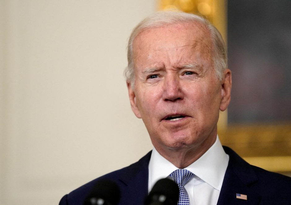 J. Bidenas vėl užsiminė apie ketinimus siekti perrinkimo