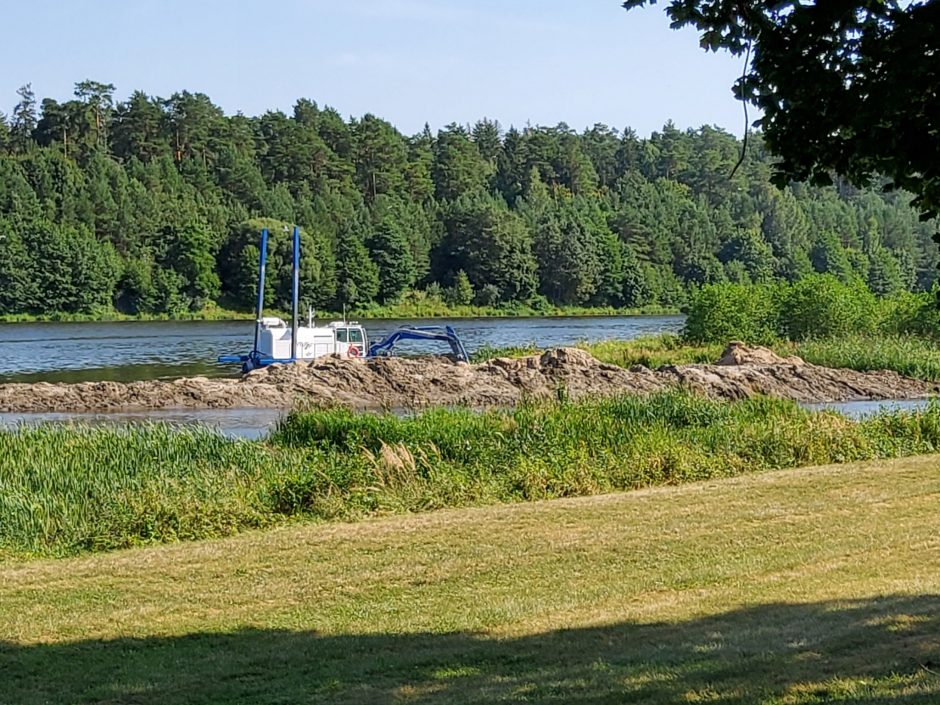 Birštone susisiekimo ministras atidarė naują pėsčiųjų ir dviračių viaduką