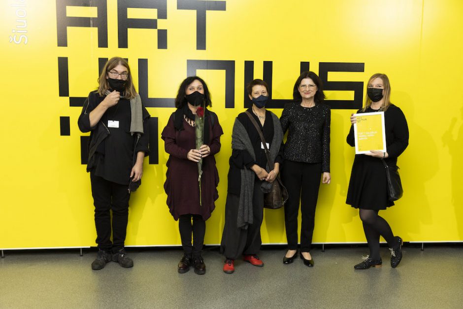 Penktadienio vakarą paaiškėjo geriausios meno mugės „ArtVilnius’21“ galerijos ir menininkai