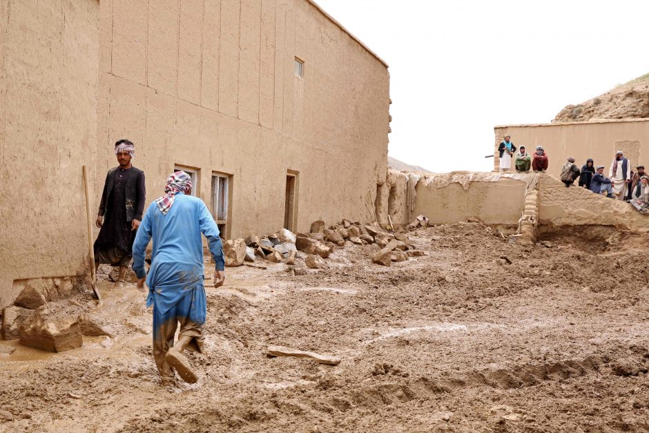 Centrinėje Afganistano dalyje per potvynius žuvo šeši žmonės ir nuplauta dešimtys namų