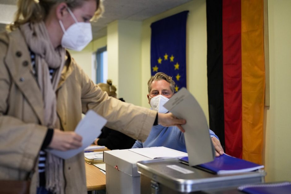 Dėl chaoso rinkimų apylinkėse atsistatydino Berlyno rinkimų komisijos vadovė