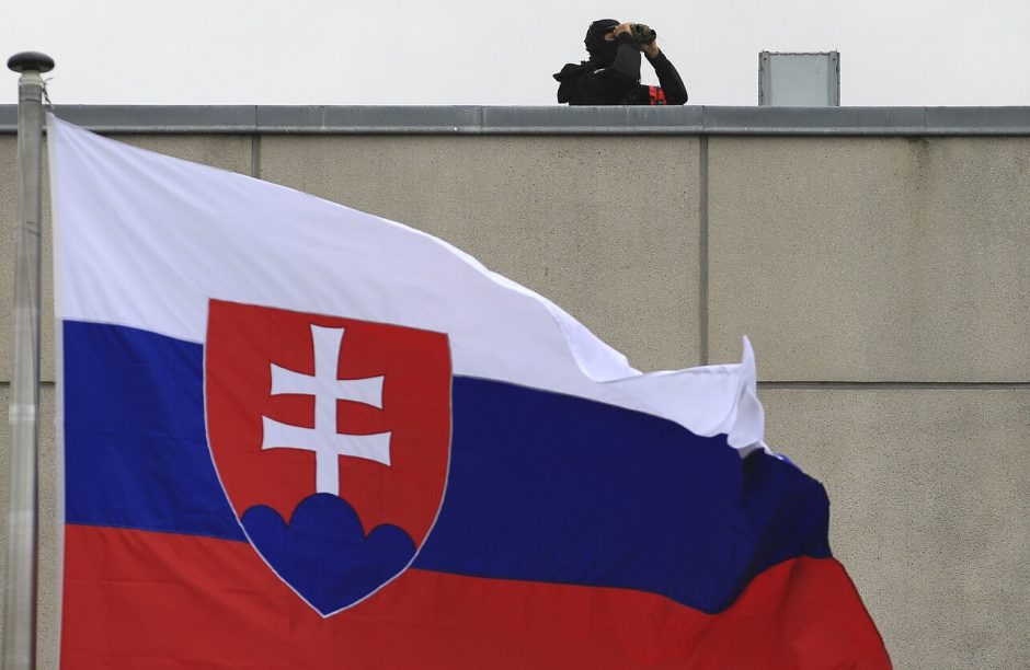 Slovakija išsiunčia tris šnipinėjimu įtariamus rusų diplomatus 