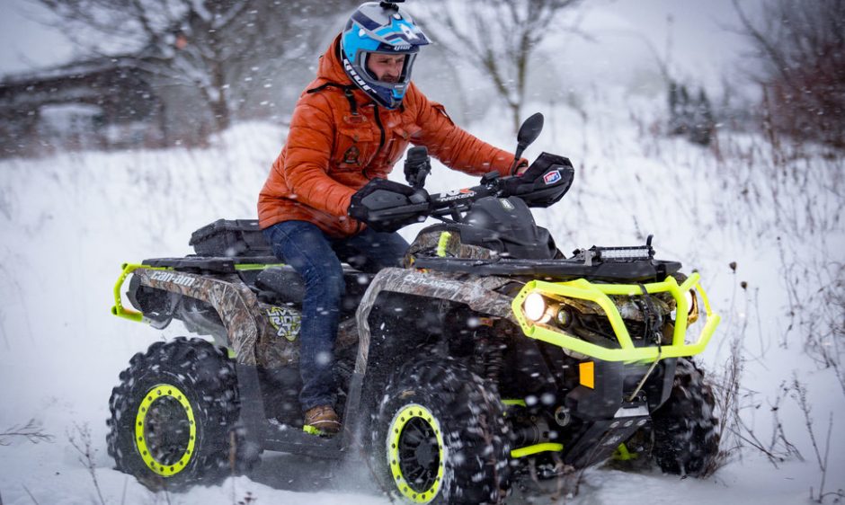 Utenos rajone pavogtas traktorius–keturratis „Cfmoto cforce“