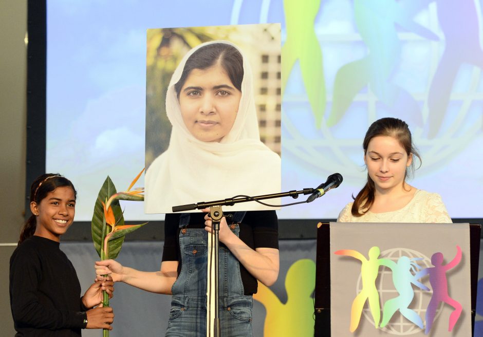 Nobelio taikos premijos laureatė Malala laimėjo ir Pasaulio vaikų premiją