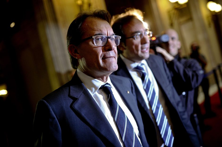 Ispanijos prokurorai imasi teisinių veiksmų prieš Katalonijos prezidentą