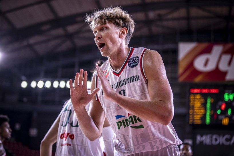  			 M. Kuzminskas žaidė solidžiai, tačiau jo atstovaujama ekipa nusileido „Fenerbahče“ komandai