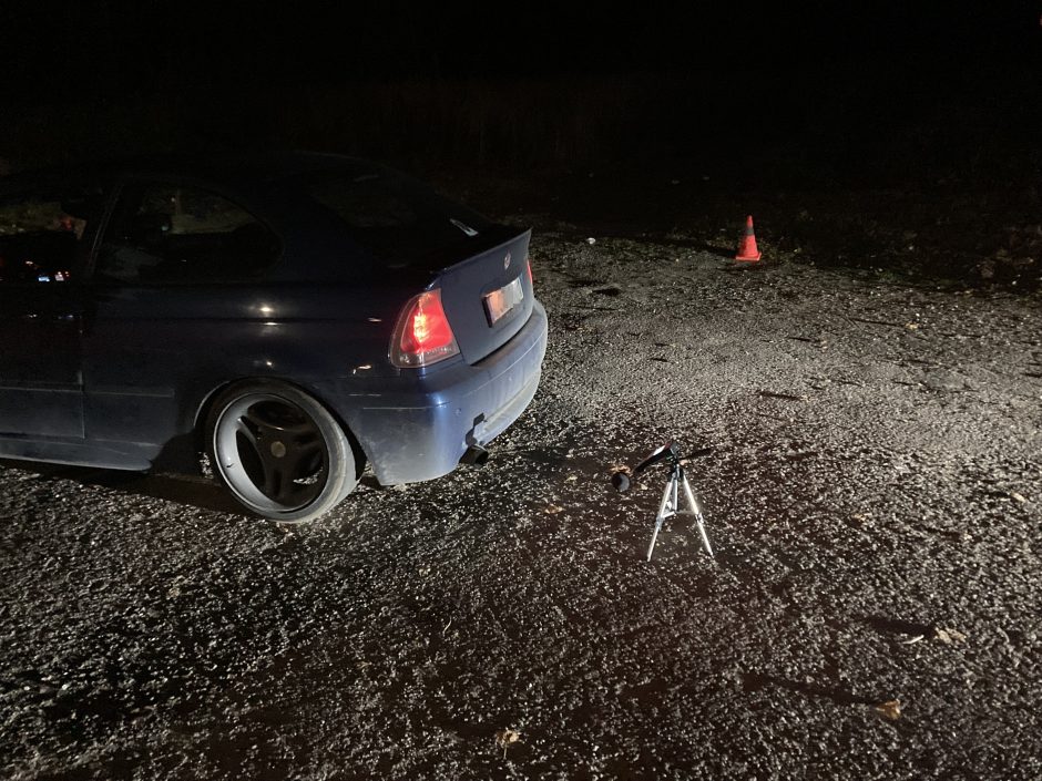 Pareigūnai išaiškino ir neblaivius vairuotojus, ir lakstūnus, ir „triukšmingus“ automobilius