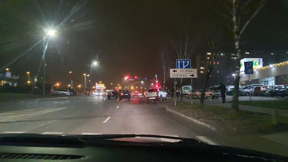 Per avarijas Kuršių ir E. Ožeškienės gatvėse – sumaitoti automobiliai