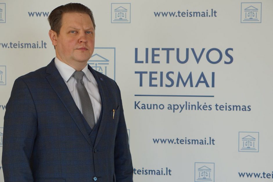 Teisėjas A. Meilutis: nepilnametystė nuo atsakomybės neapsaugo, kokios bausmės gali grėsti vaikams?