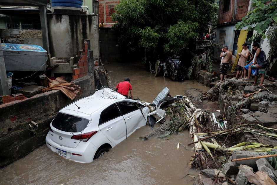 Potvyniai ir žemių nuošliaužos Brazilijoje pražudė 15 žmonių