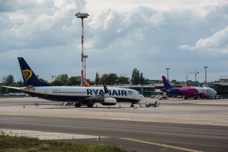 „Ryanair“ prognozuoja kainų mūšį dėl keleivių