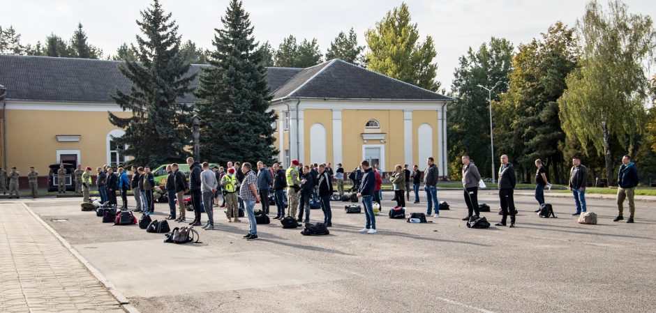 Karaliaus Mindaugo husarų batalione žinias ir įgūdžius atnaujins 150 rezervo karių