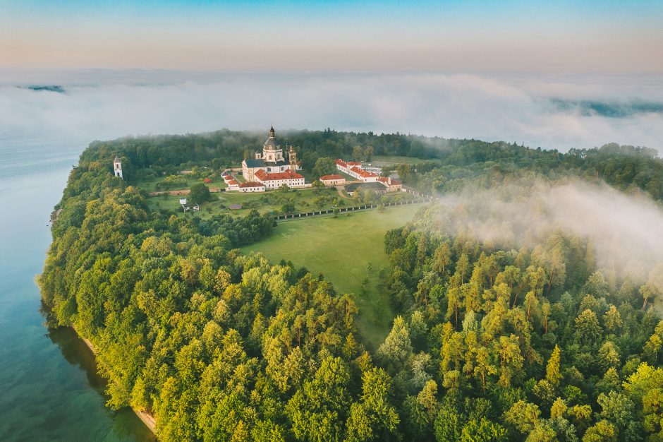 Išskirtinė diena Kaunui: Pažaislis pripažintas geriausia 2020-ųjų Europos kino lokacija