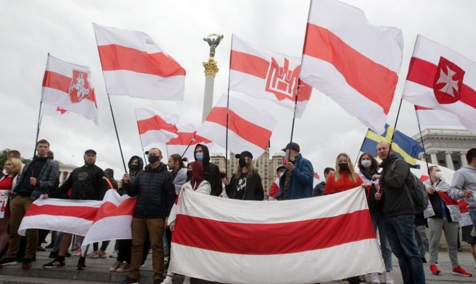 27 Nobelio premijos laureatai reikalauja paleisti visus Baltarusijos politinius kalinius