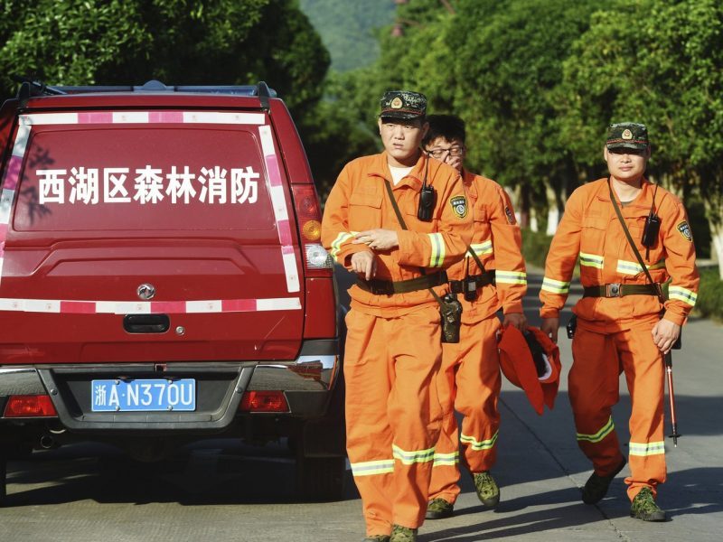Kinijoje sprogimas ir sraigtasparnio katastrofa nusinešė 12 gyvybių