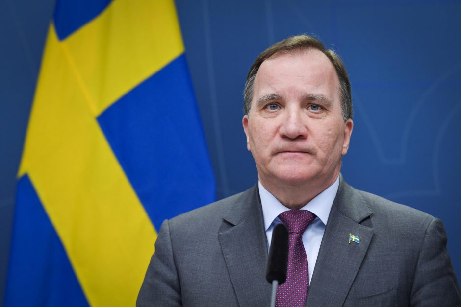 Švedijos laikinosios vyriausybės vadovas ruošiasi pristatyti naują vyriausybę