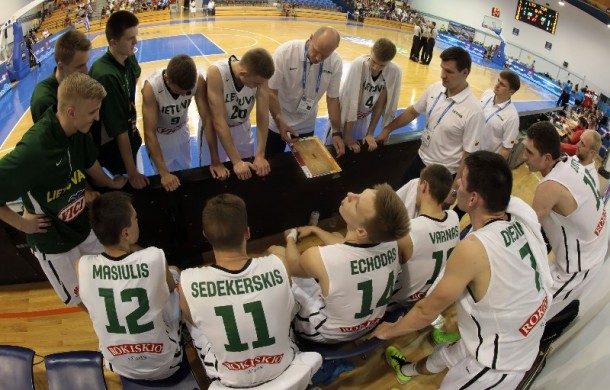 Lietuvos vaikinų rinktinė – Europos 18-mečių krepšinio pirmenybių pusfinalyje
