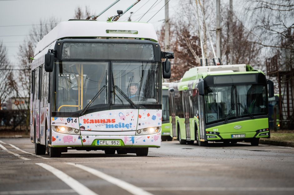 Valentino dienos staigmena – specialus troleibusas „Kaunas veža meilę“