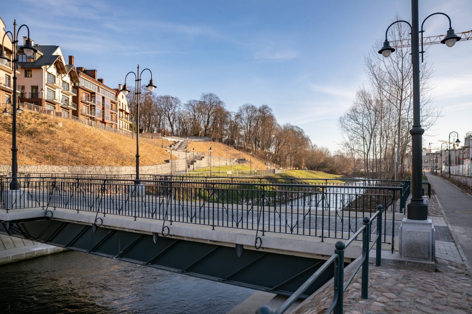 Užupio ir Paupio krantus sujungė naujas pėsčiųjų tiltas