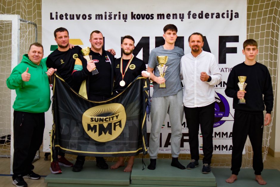 Prieš startą pasaulio čempionate - MMA kovotojų repeticijos