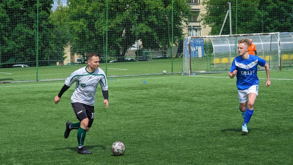 Žurnalistai išsiaiškino kas geriausiai žaidžia futbolą
