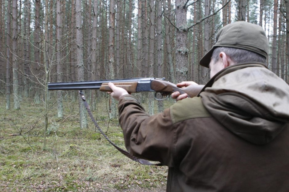 Plungės rajone per medžioklę pašautas vyras