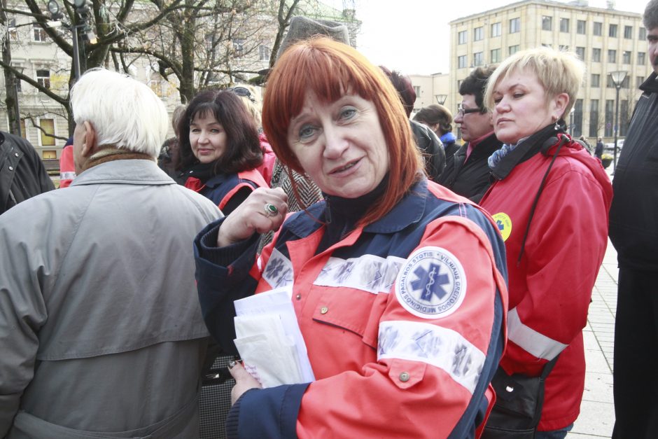 Prieš Bendrąjį pagalbos centrą kyla ir medikai 