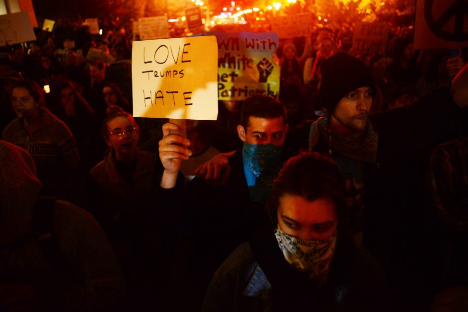 JAV ir toliau nerimsta protestai prieš D. Trumpą