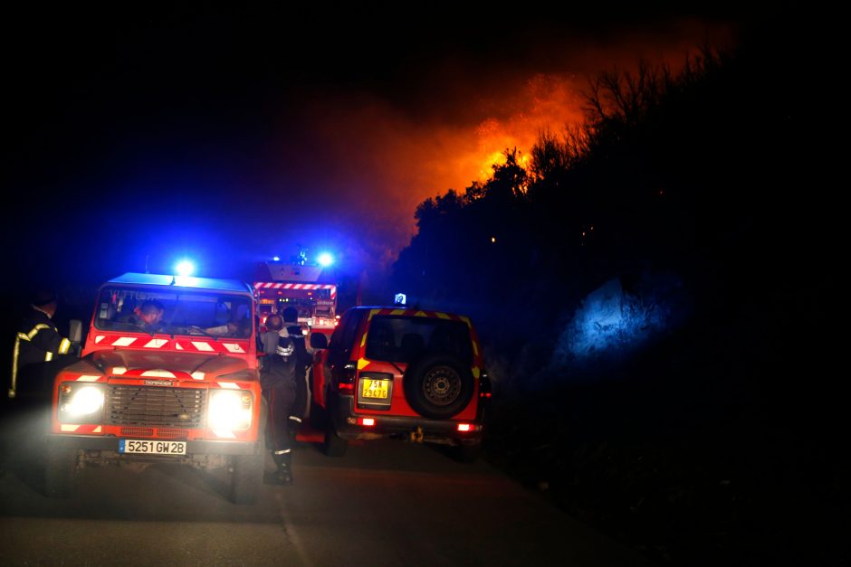 Korsikoje gaisrai sunaikino 2 tūkst. ha miško