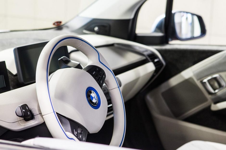 Atidarytas pirmasis Lietuvoje BMW „i“ serijos elektromobilių servisas