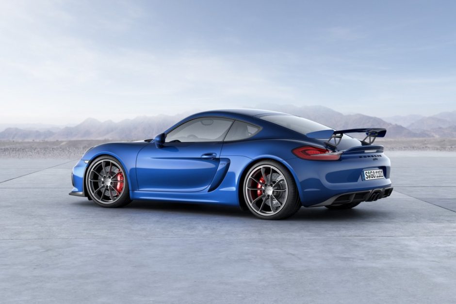 „Porsche“ premjera – sportinių modelių etalonas „Cayman GT4“