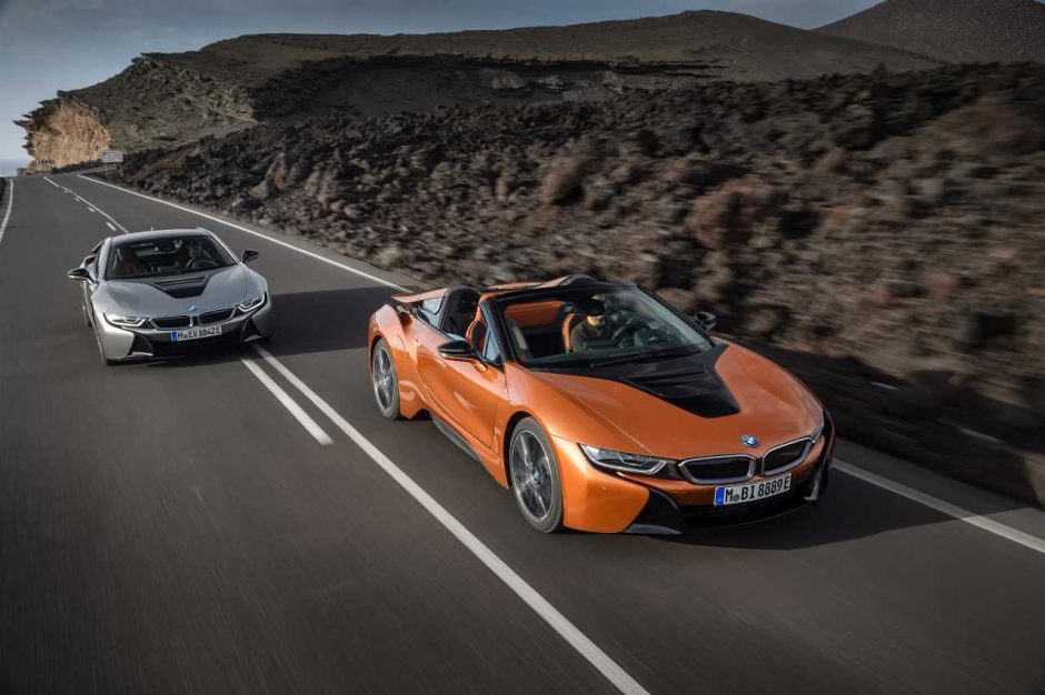 „BMW i8“ turės naują kėbulo tipą