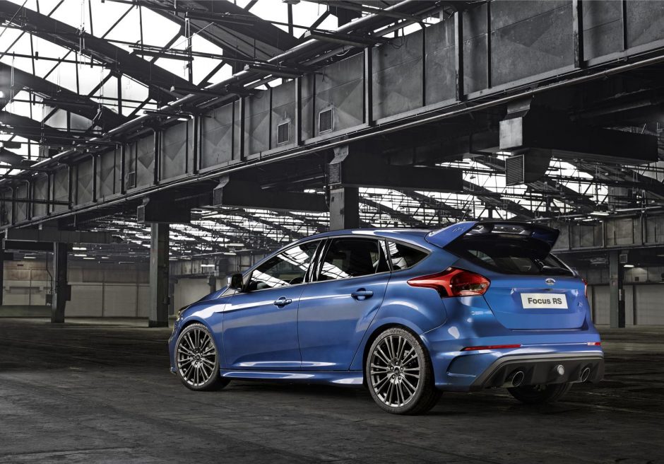 „Ford Focus RS“ – įkaitęs iki mėlynumo hečbekas