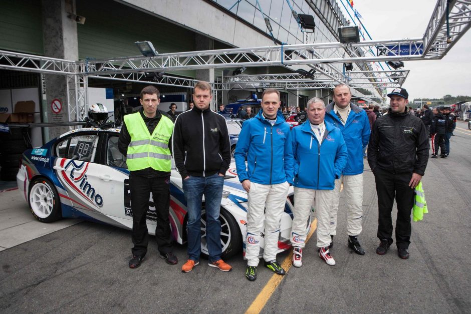 M. Samuitis žino, kaip būti tarp lyderių ,,1006 km lenktynėse“