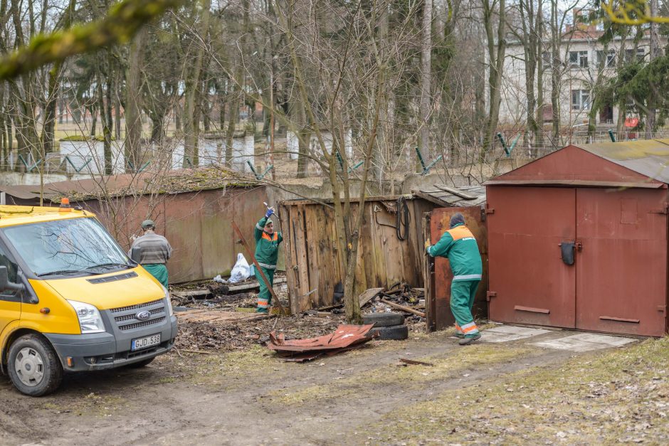 Skelbia apie laimėtą kovą: neteisėti garažai Kaune išnyko per metus