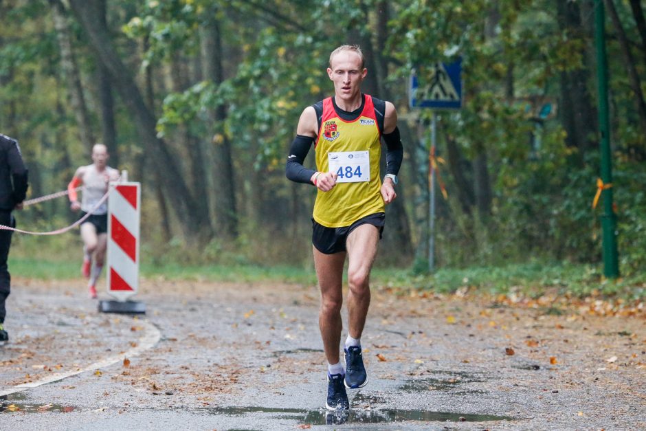 „Gintarinės jūrmylės“ bėgime šiais metais triumfavo baltarusis ir lietuvė