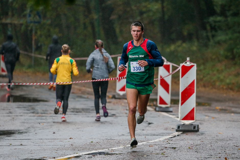 „Gintarinės jūrmylės“ bėgime šiais metais triumfavo baltarusis ir lietuvė