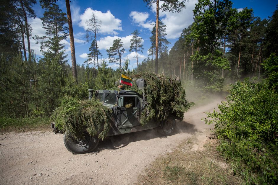 Kaune – galimybė pamatyti techniką ir pabendrauti su kariais