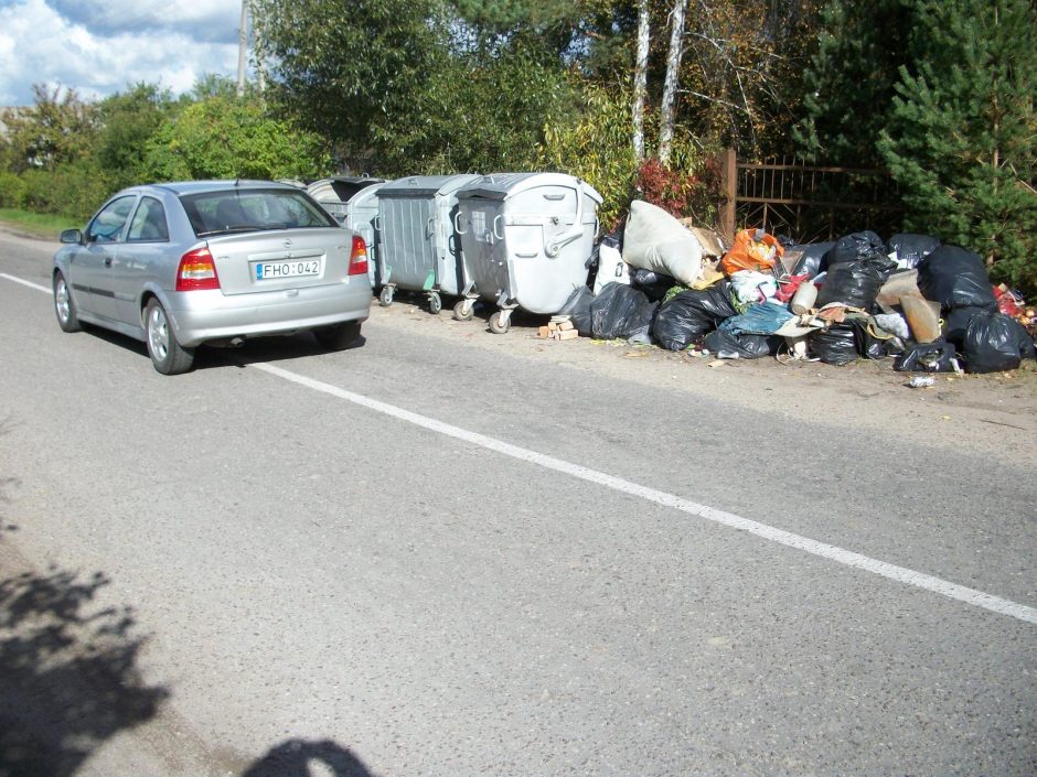 Tarp Dituvos gyventojų ir atliekų vežėjų kilo konfliktas 