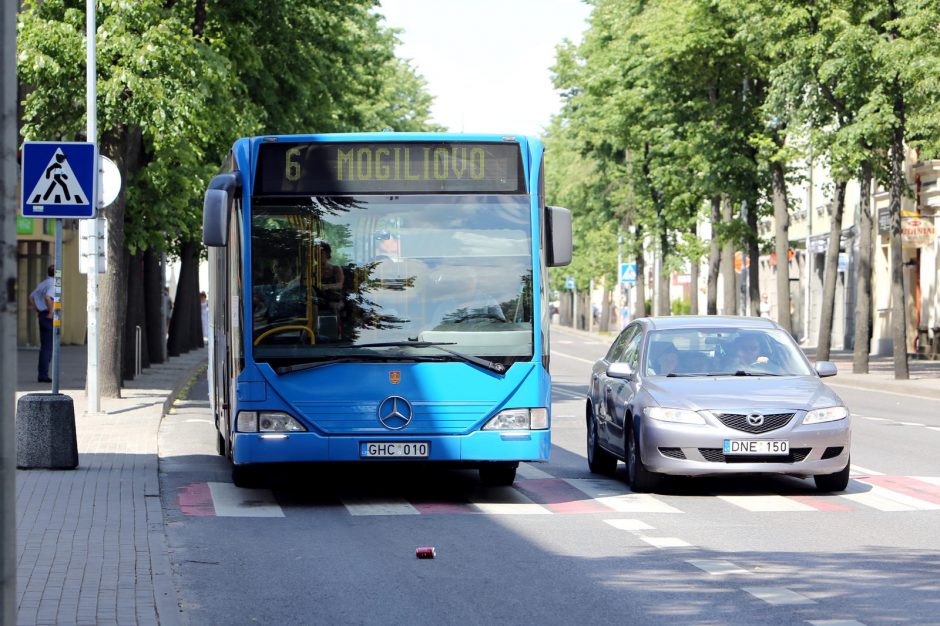 Autobusų eismą trikdys protestuotojai